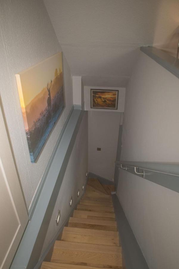 Luxury Super Central Cottage With A Hot Tub/ Gym Portree Eksteriør billede